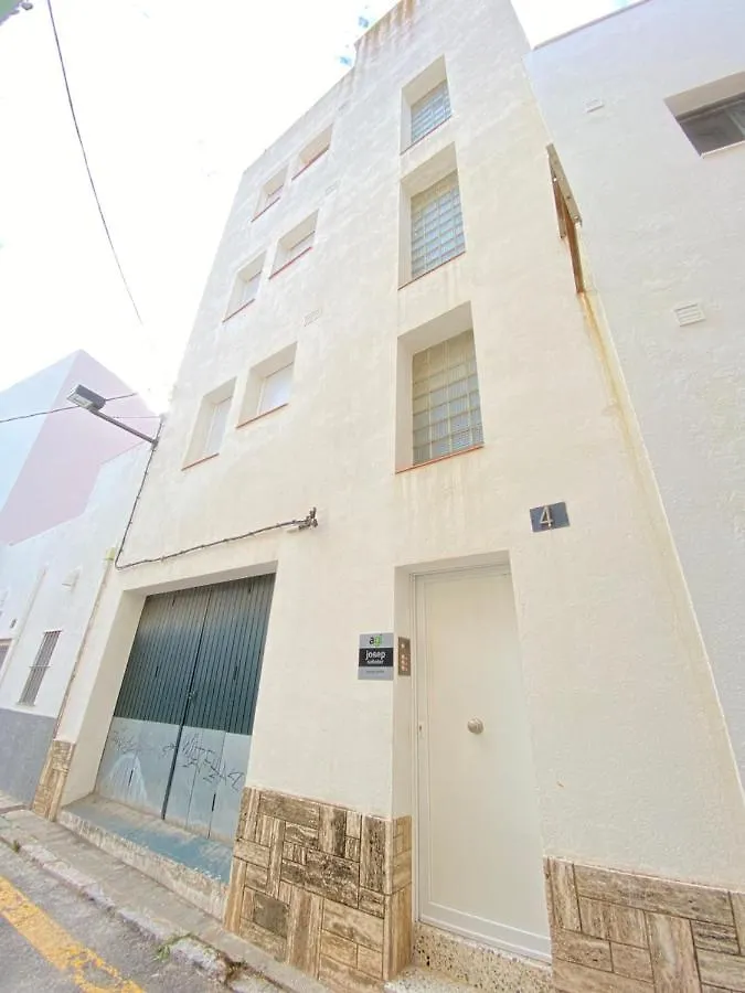 Agi Josep Sabater Apartment Roses Spain